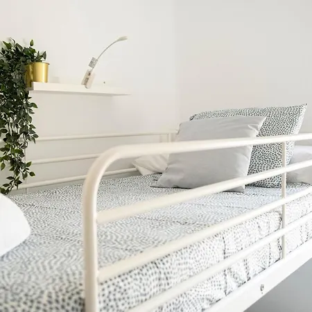 Beach Picasso Apartment *
